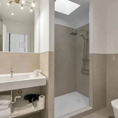 Nuevo Hotel